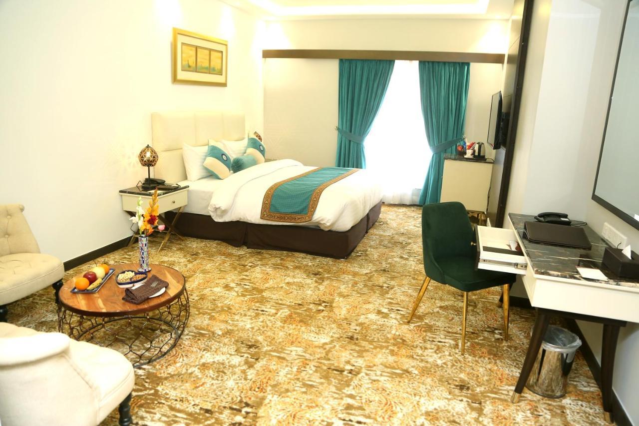 Faletti'S Grand Hotel Multan Eksteriør billede