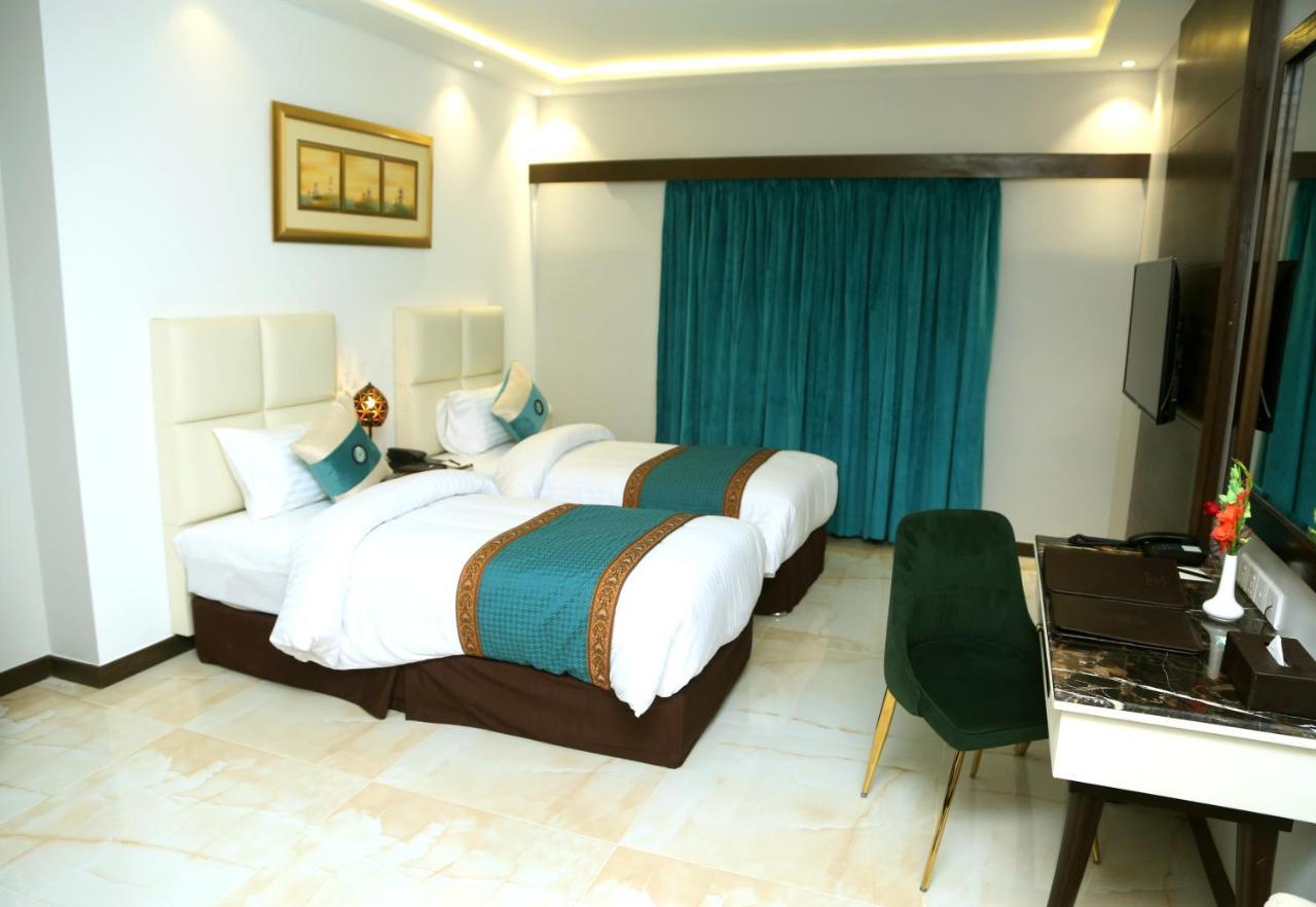 Faletti'S Grand Hotel Multan Eksteriør billede
