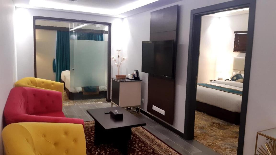 Faletti'S Grand Hotel Multan Eksteriør billede